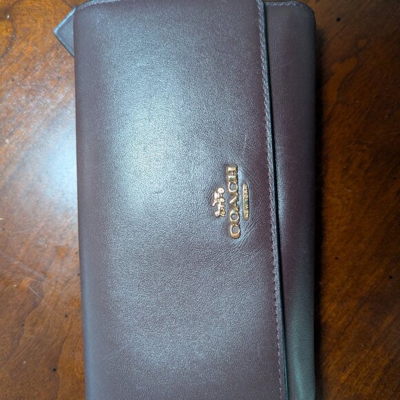 Coach Large Mauve Faux Leather Wallet - Picture 7 of 7
